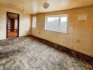 Lounge- click for photo gallery